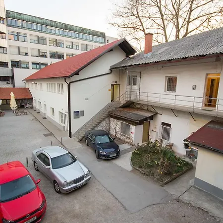 Bright & Light リュブリャナ